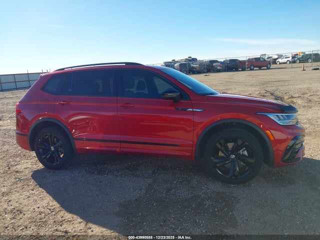 3VV8B7AX8RM197397 Volkswagen Tiguan 2.0t Se R-line Black