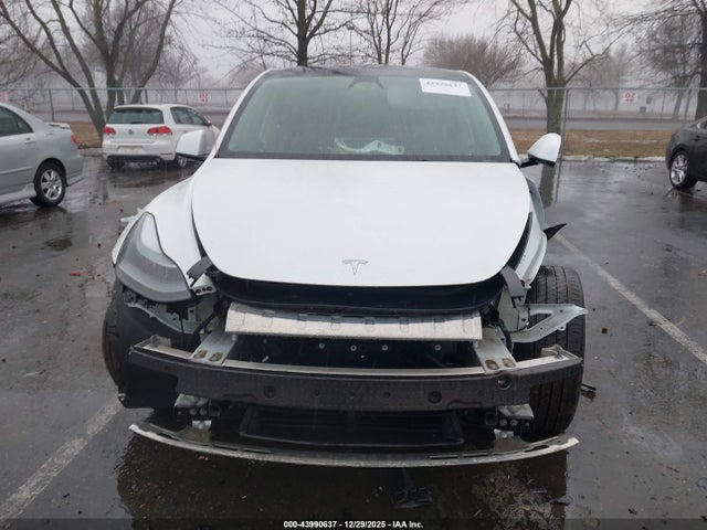 43990637 :رقم المزاد ، 7SAYGDEE0SA345771 vin ، 2025 Tesla Model Y Long Range Dual Motor All-wheel Drive مزاد بيع