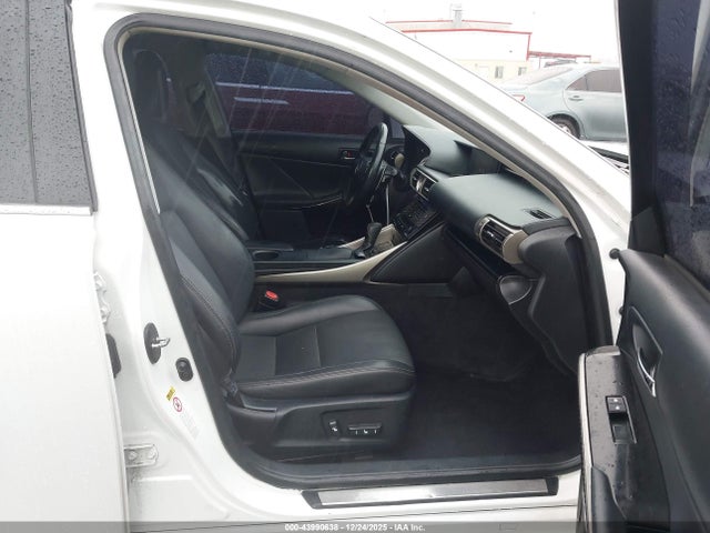43990638 :رقم المزاد ، JTHBF1D22E5029503 vin ، 2014 Lexus Is 250 مزاد بيع