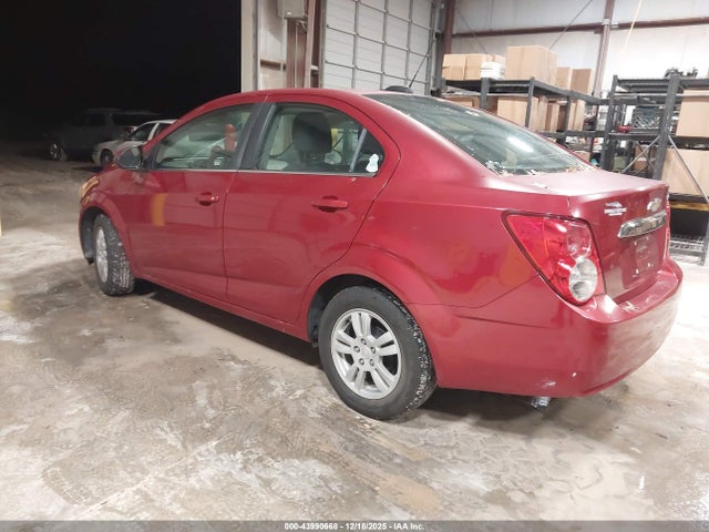1G1JC5SHXF4181131 Chevrolet Sonic Lt Auto