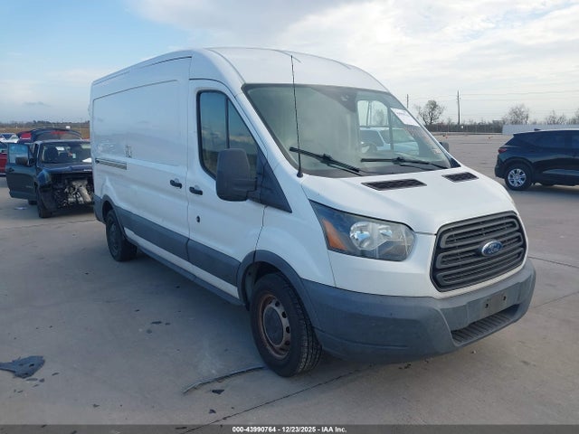 Ford Transit-250 2017 1FTYR2DG9HKA30979 головне зображення