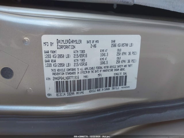 2006 Chrysler Town & Country Limited მანქანა იყიდება აუქციონზე, vin: 2A4GP64LX6R771916, აუქციონის ნომერი: 43990778