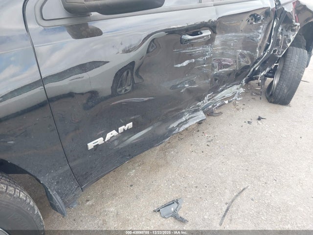 2023 RAM 1500 1C6SRFFT2PN595568 Photo 5