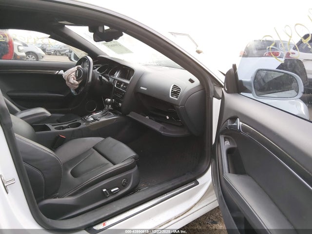 2014 AUDI S5 WAUCGAFR5EA018755 Photo 4