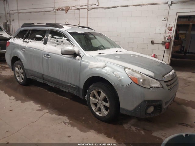2013 Subaru Outback 2.5i Premium მანქანა იყიდება აუქციონზე, vin: 4S4BRBCC0D3278462, აუქციონის ნომერი: 43990846