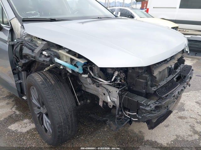 3VVNB7AX0RM114998 Volkswagen Tiguan 2.0t Se/2.0t Wolfsburg Edition