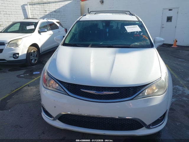 Chrysler Pacifica Touring-l Plus 2018 2C4RC1EG7JR290285 Image 12