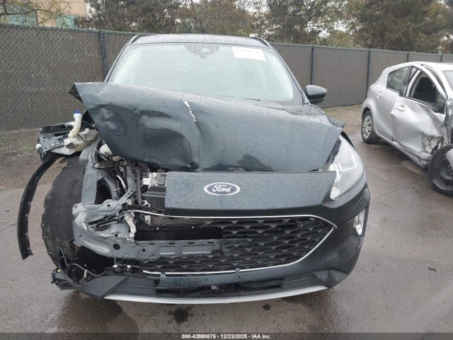 1FMCU0H67NUB91714 Ford ESCAPE SEL