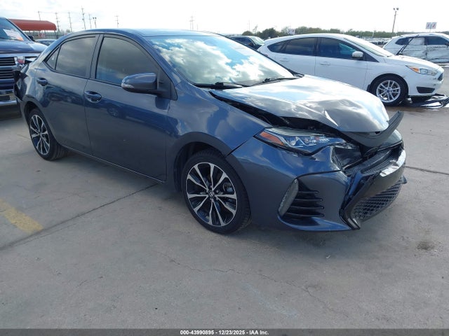Toyota COROLLA SE 2017 5YFBURHE5HP595740 головне зображення