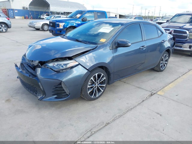 Toyota COROLLA SE 2017 5YFBURHE5HP595740 Image 2