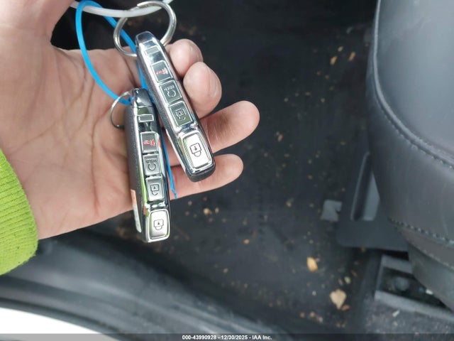 2024 KIA NIRO PLUG-IN HYBRID KNDCS3LF4R5183170 Photo 10