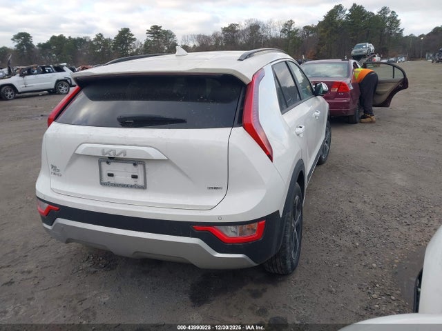 2024 KIA NIRO PLUG-IN HYBRID KNDCS3LF4R5183170 Photo 3