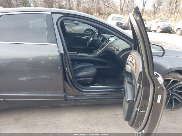 2020 LINCOLN MKZ 3LN6L5F99LR601931 Photo 4