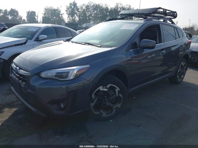 Subaru Crosstrek Limited 2022 JF2GTHNCXN8218559 Image 2