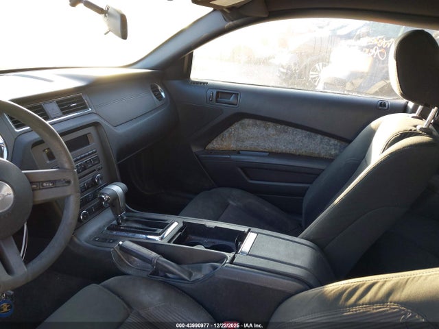 2011 FORD MUSTANG 1ZVBP8AM8B5125142 Photo 4