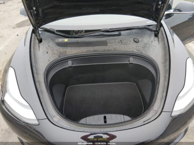 2018 TESLA MODEL 3 5YJ3E1EA2JF070995 Photo 9