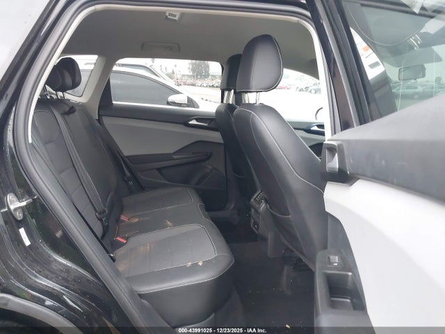 3VVRX7B2XNM074414 Volkswagen Taos 1.5t Se
