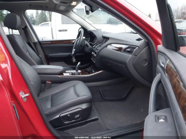 2016 BMW X3 5UXWX9C55G0D94799 Photo 4