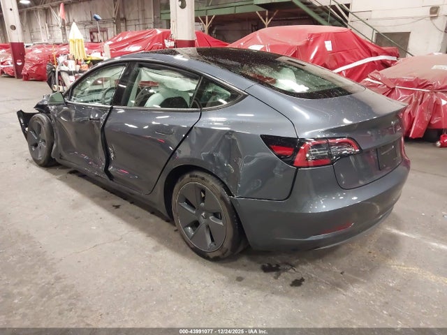 2023 TESLA MODEL 3 5YJ3E1EAXPF657602 Photo 2