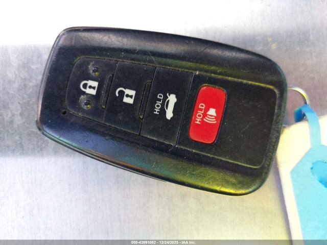 4T1B31HK0KU513588 Toyota Camry Hybrid Le