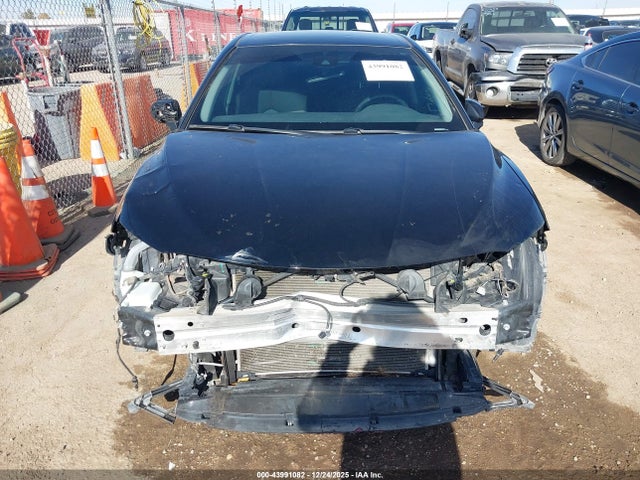 4T1B31HK0KU513588 Toyota Camry Hybrid Le
