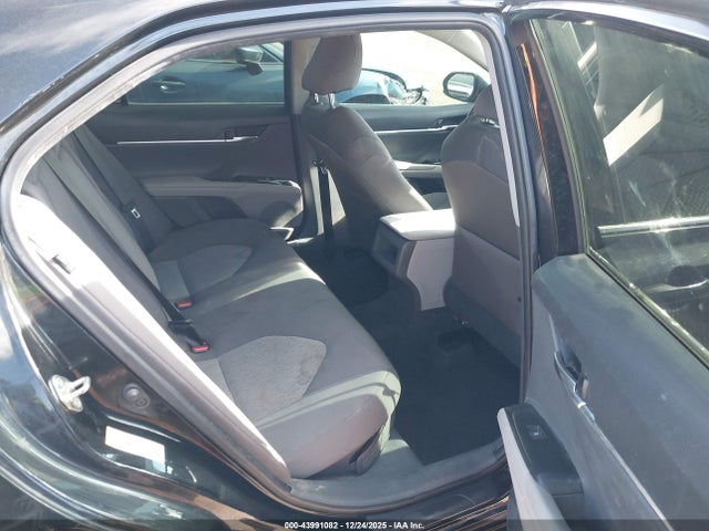4T1B31HK0KU513588 Toyota Camry Hybrid Le