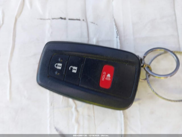 JTDKARFUXG3007423 Toyota Prius Two Eco