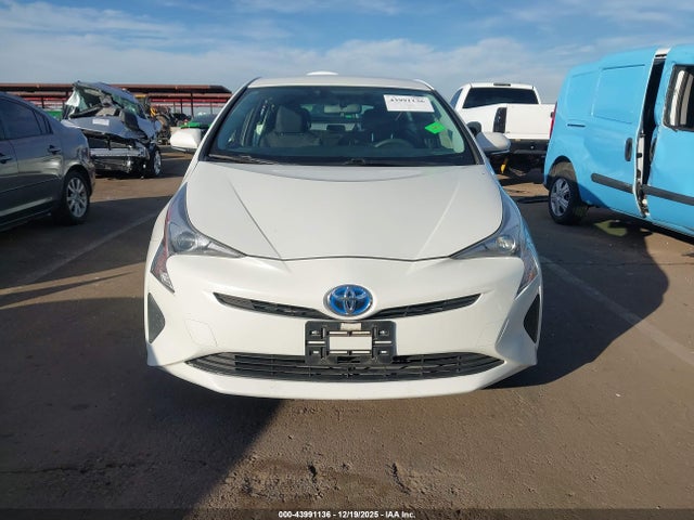 JTDKARFUXG3007423 Toyota Prius Two Eco