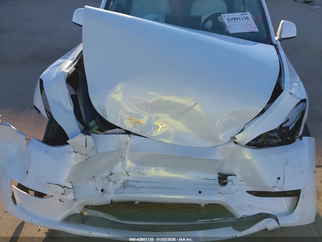 2021 TESLA MODEL Y 5YJYGDED3MF124692 Photo 9