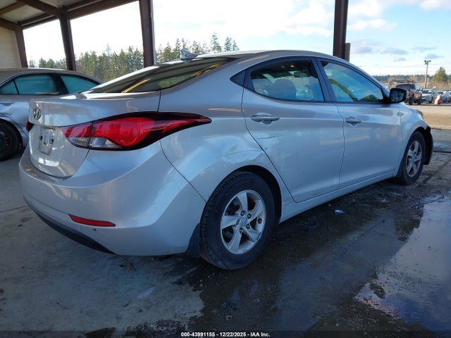 Hyundai ELANTRA SE 2015 5NPDH4AE1FH616183 Image 4