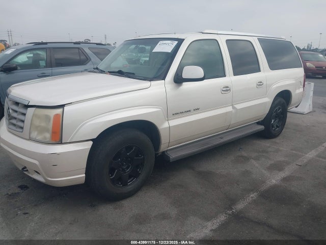 2005 CADILLAC ESCALADE ESV 3GYFK66N05G251561 Photo 1