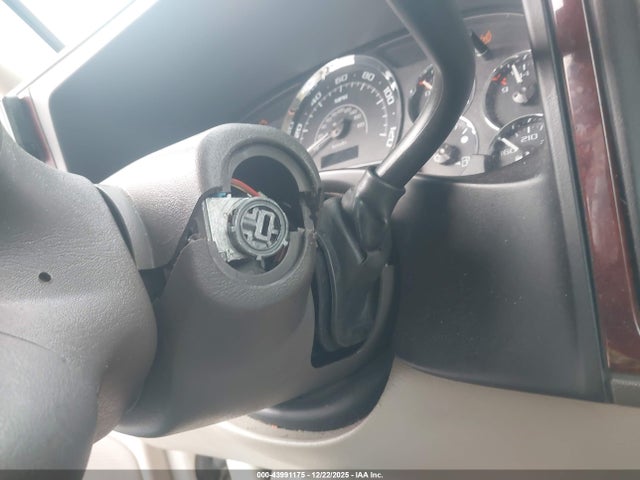 2005 CADILLAC ESCALADE ESV 3GYFK66N05G251561 Photo 5