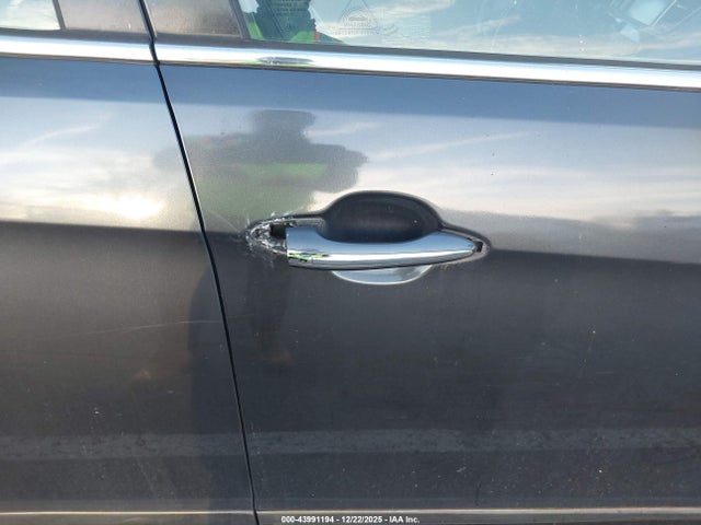 43991194 :رقم المزاد ، KNALN4D71F5193586 vin ، 2015 Kia Cadenza Premium مزاد بيع