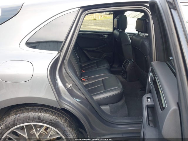 2016 PORSCHE MACAN WP1AB2A54GLB55646 Photo 7