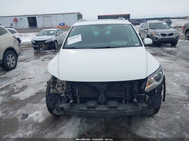 WVGSV7AX3HW506117 Volkswagen Tiguan 2.0t Wolfsburg Edition