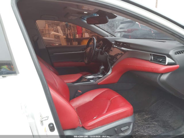4T1B61HK3KU185610 Toyota CAMRY XSE