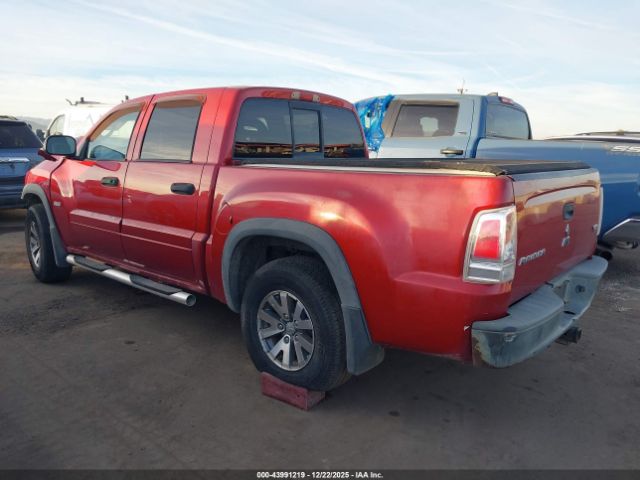 2006 MITSUBISHI RAIDER 1Z7HT38N96S579003 Photo 2