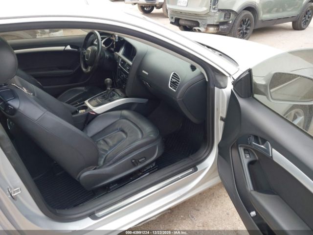 2010 AUDI A5 WAURFAFR2AA078743 Photo 4