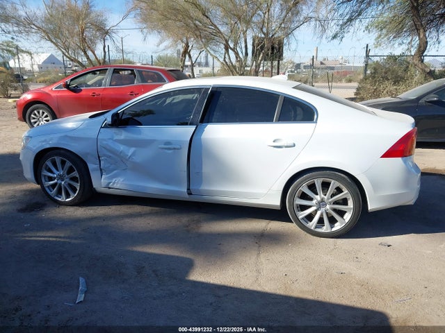 LYV402HK8HB135003 Volvo S60 Inscription T5