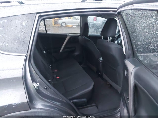 2T3ZFREVXGW280966 Toyota RAV4 LE