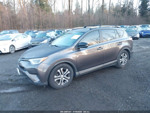 2T3ZFREVXGW280966 Toyota RAV4 LE