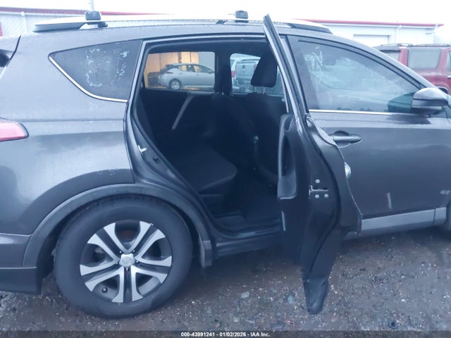 2T3ZFREVXGW280966 Toyota RAV4 LE