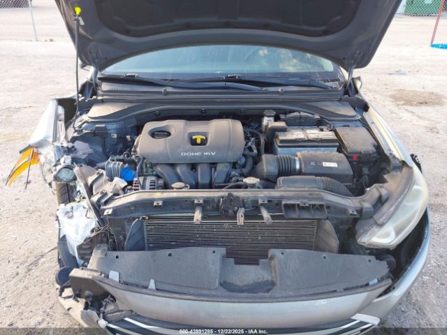 2018 HYUNDAI ELANTRA KMHD84LF5JU613917 Photo 9