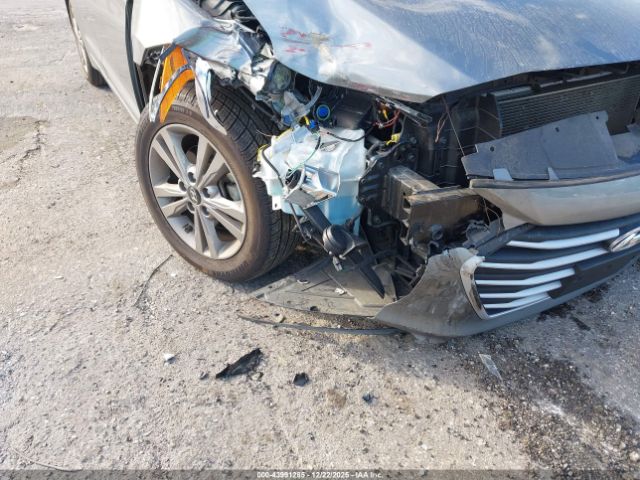 2018 HYUNDAI ELANTRA KMHD84LF5JU613917 Photo 5