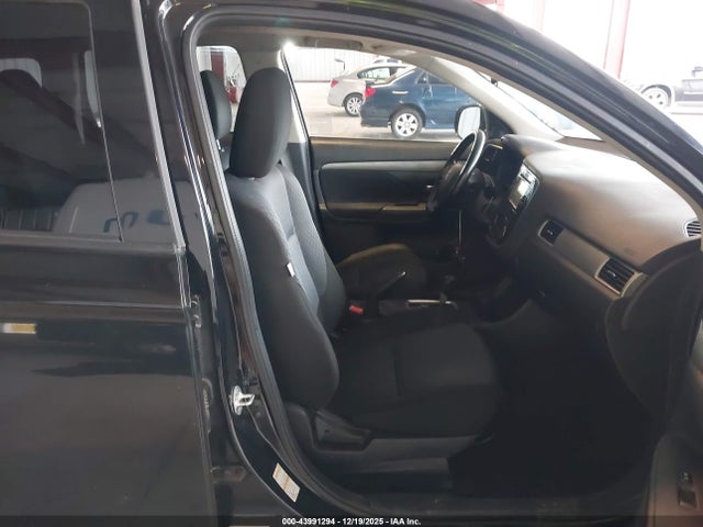2014 MITSUBISHI OUTLANDER JA4AD3A35EZ017103 Photo 4