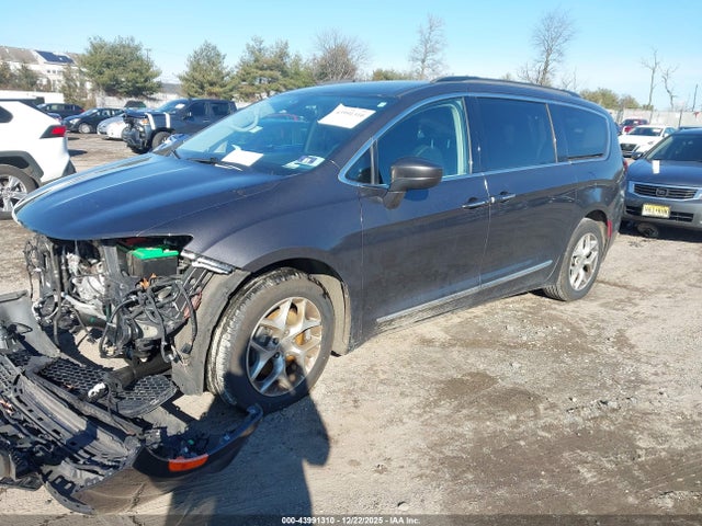 Aukcja sprzedaży 2017 Chrysler Pacifica Touring-l, vin: 2C4RC1BG5HR501322, numer aukcji: 43991310