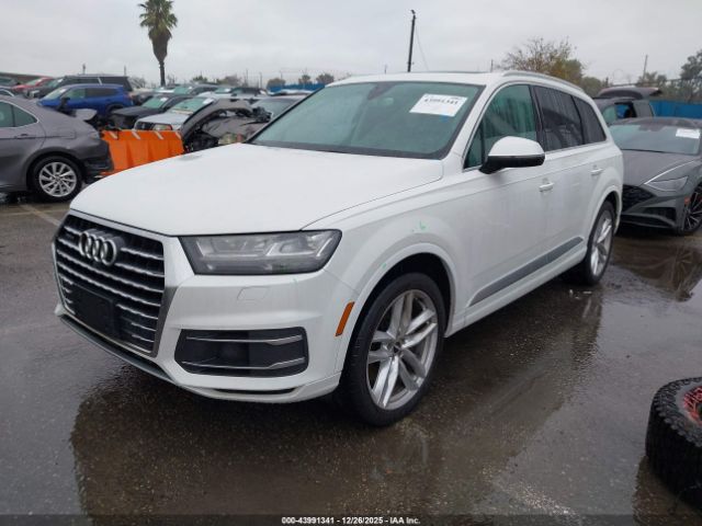 2017 AUDI Q7 WA1VAAF77HD008625 Photo 1