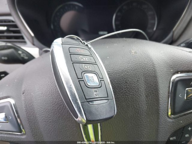 2017 LINCOLN MKC 5LMCJ1D90HUL32171 Photo 10