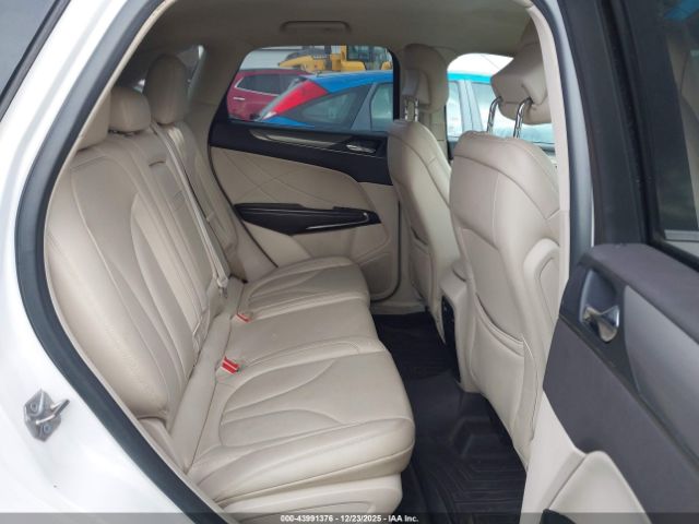 2017 LINCOLN MKC 5LMCJ1D90HUL32171 Photo 7