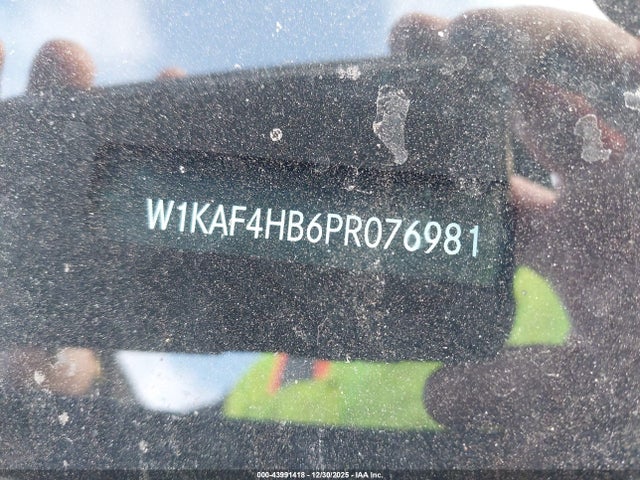 43991418 :رقم المزاد ، W1KAF4HB6PR076981 vin ، 2023 Mercedes-benz C 300 4matic مزاد بيع
